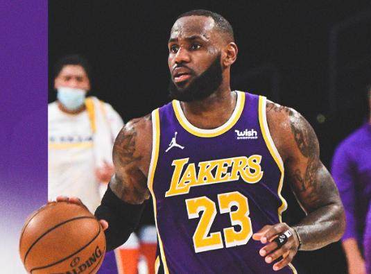 乐鱼体育官网-36岁了还玩隔人飞扣！湖人三分和防守比老詹更闪耀